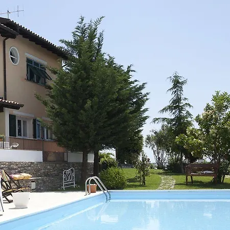 Il Mirto Bed & Breakfast 4*