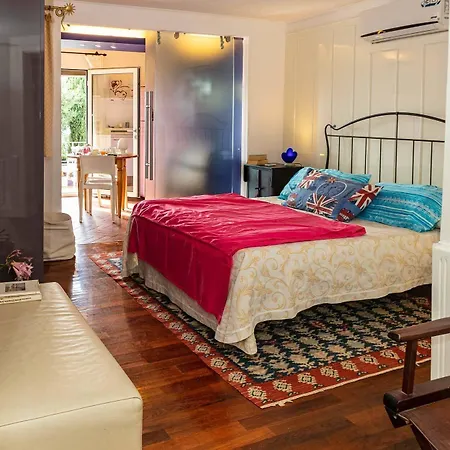 Bed & Breakfast Il Mirto 4*