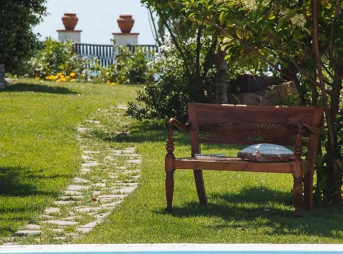 Bed & Breakfast Il Mirto 4*